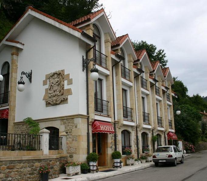 Hotel De Borlena Eksteriør billede